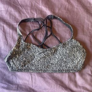Lululemon sports bra